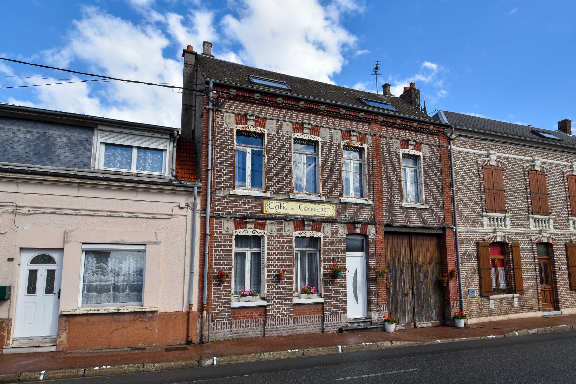 EXCLUSIVITÉ - Maison bourgeoise de caractère avec dépendances et garage de 55m²