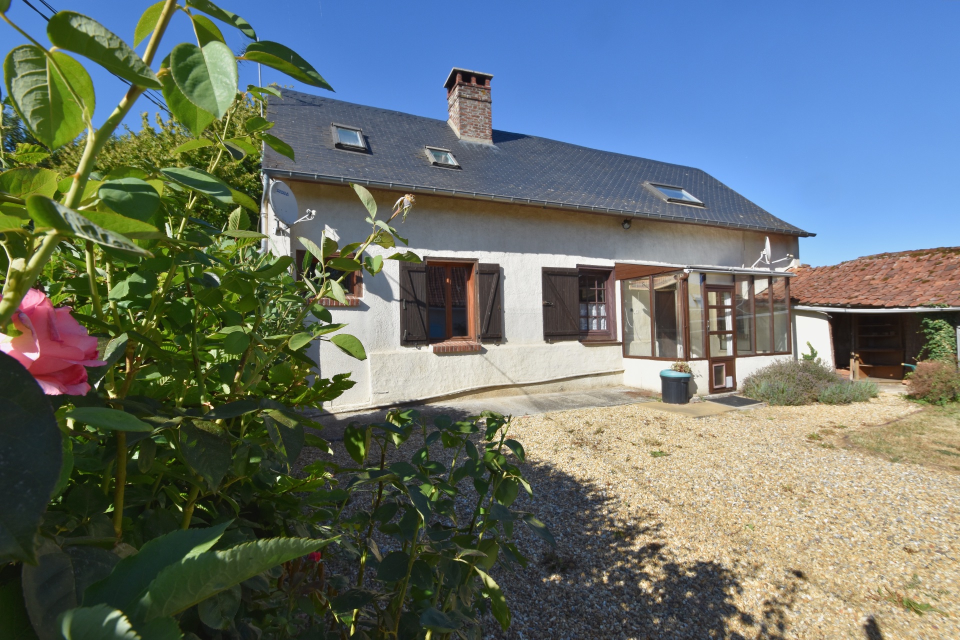  Maison individuelle avec grand terrain 